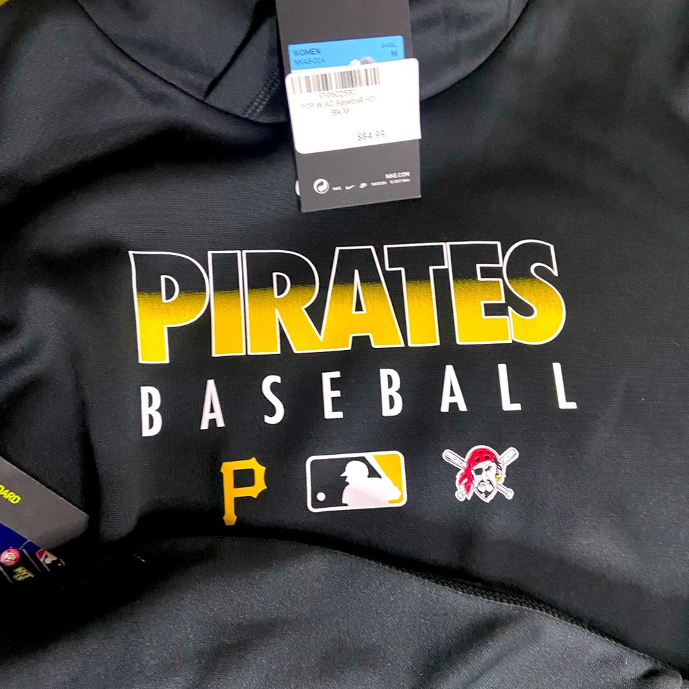 Pittsburgh Pirates Nike Hoodie.  NWT.  Smoke free/Pet free home.  Women’s Medium